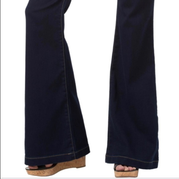 MICHAEL KORS Sz 2 Selma Flare Dark Wash Jeans - Picture 2 of 11